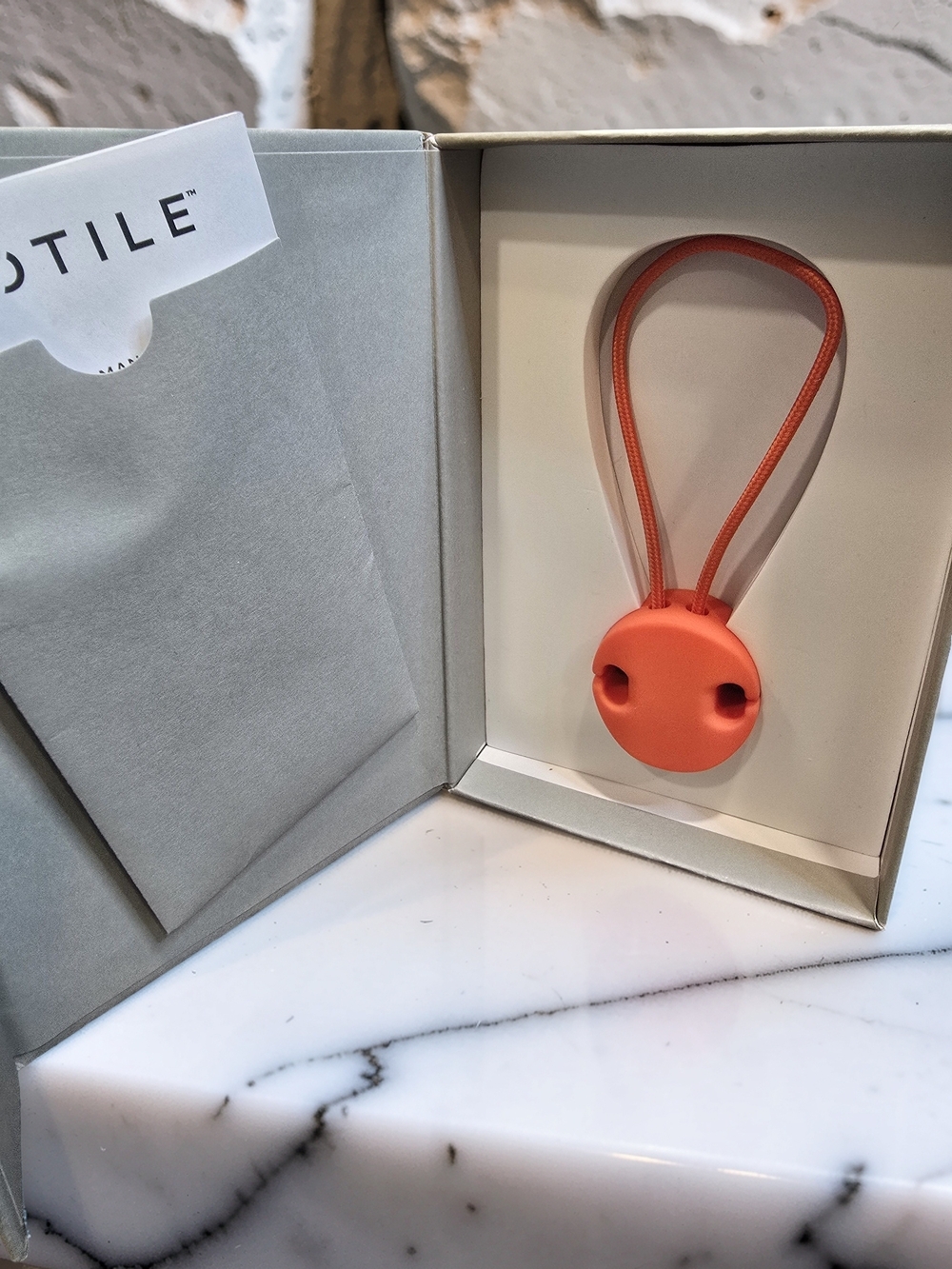 Motile Sport Power Cord Lightning Charging Cable Orange